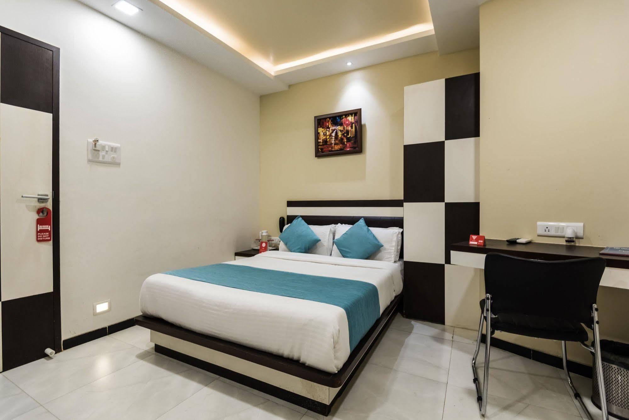 Hotel O Blue Pearl Residency Near Chhatrapati Shivaji International Airport Bombaim Exterior foto